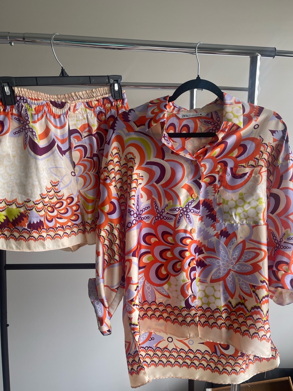 Zara Vlogger Vibrant Retro Print Satin Co ord set